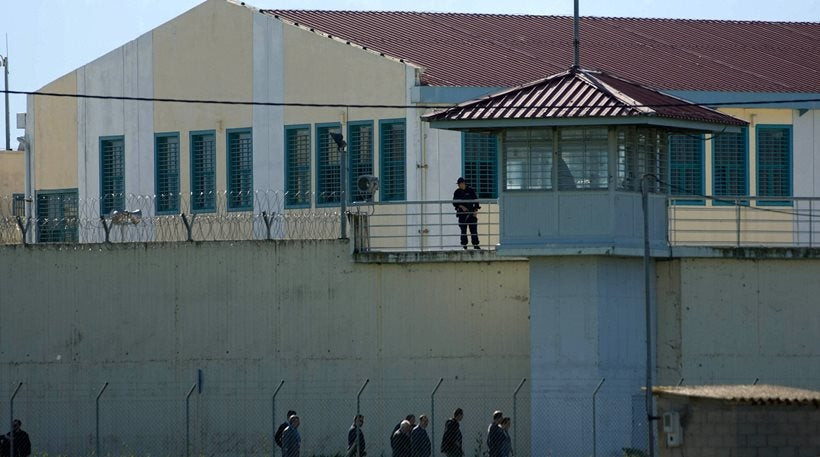 Επτά χρόνια φυλακή στον πρώην διευθυντή των φυλακών Tρικάλων για ναρκωτικά